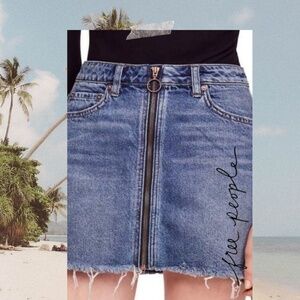 🌟 🌟 Free People Blue Med Wash Zip it Up Denim Jean Mini Skirt - Size 26🌟 🌟